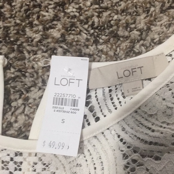 Loft ivory lace top. NWT size S - Picture 2 of 2